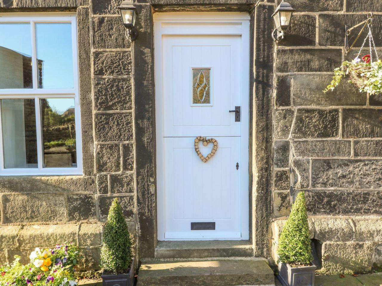 The Cottage, Beeston Hall Sowerby Bridge Eksteriør billede